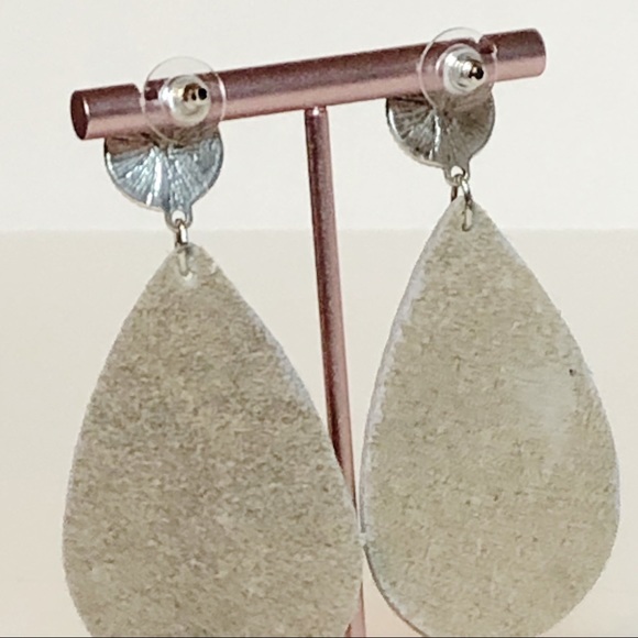 Genuine leather and turquoise leopard earrings - Picture 5 of 6